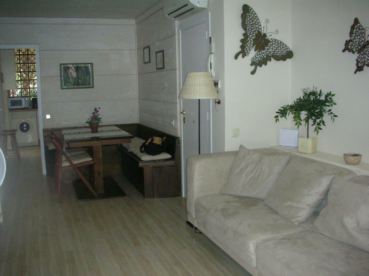 Apartmán Groc Gavà Exteriér fotografie